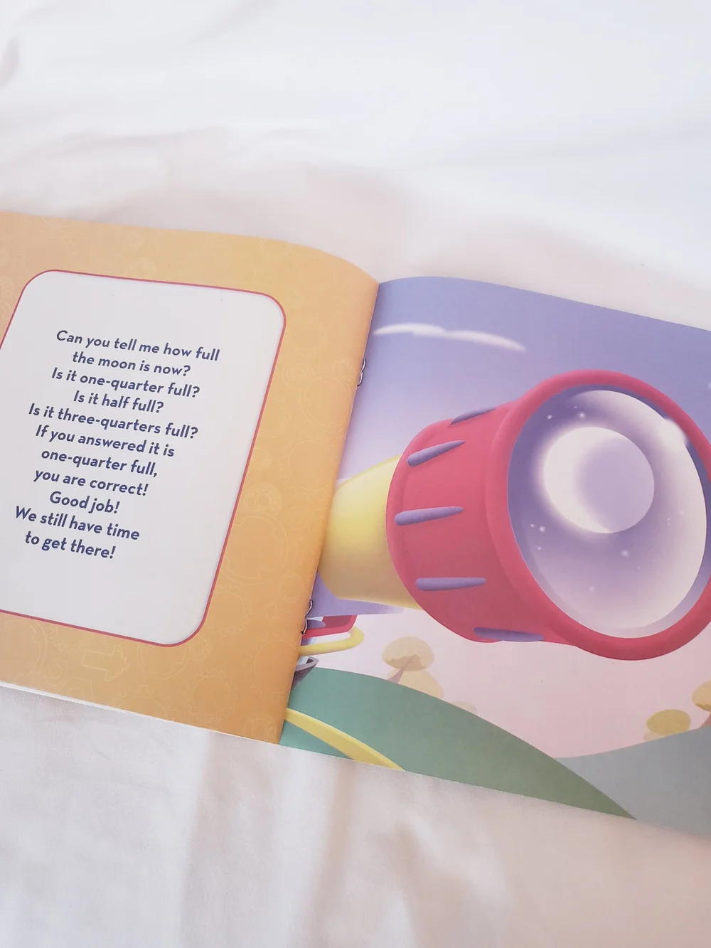 Disney Mickey's Halloween Treat Kids Book